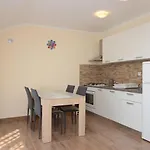 16268c Apartment